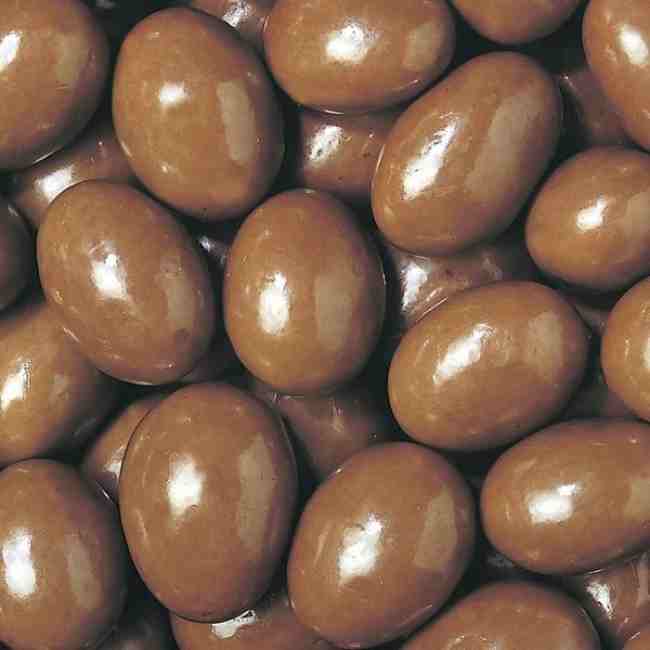 Milk Chocolate Penuts 500g Bag